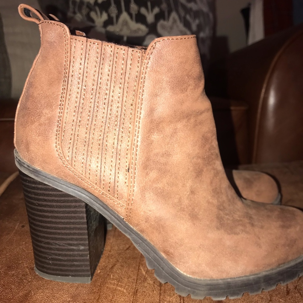 Tannish brown chelsea booties